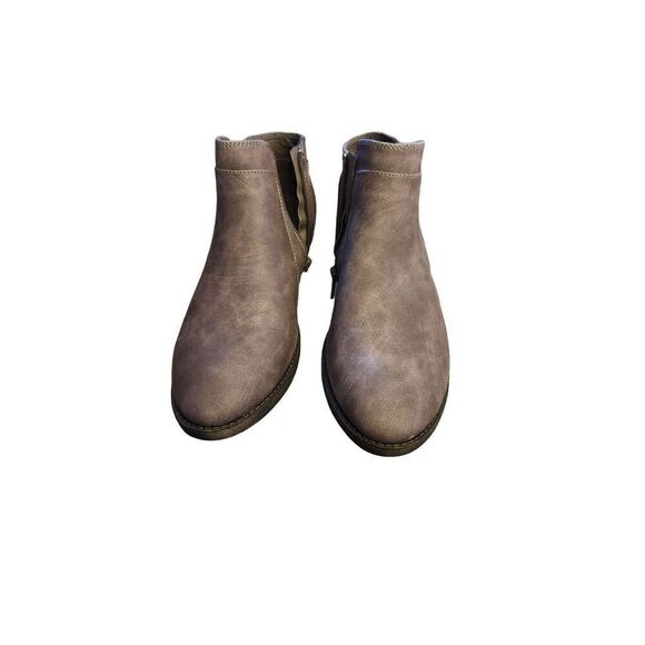 Maurices Womens Dual Zipper Ankle Boot Brown Faux Suede Almond Toe Cuban Heel Si - Picture 1 of 6